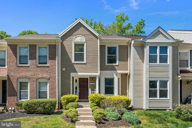 11513 HILL MEADE LN, Woodbridge, VA 22192