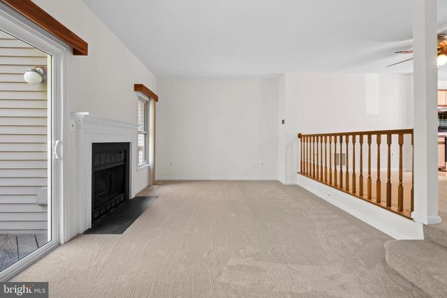 11513 HILL MEADE LN, Woodbridge, VA 22192