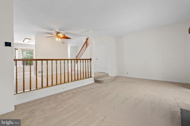 11513 HILL MEADE LN, Woodbridge, VA 22192