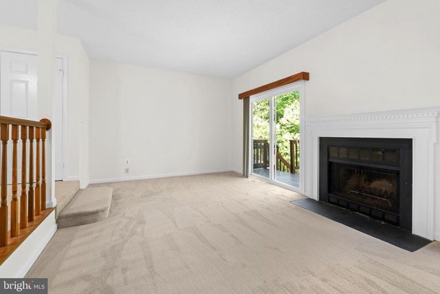 11513 HILL MEADE LN, Woodbridge, VA 22192