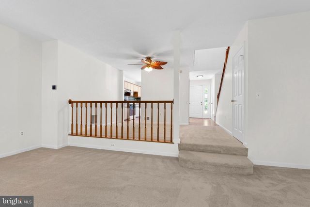 11513 HILL MEADE LN, Woodbridge, VA 22192