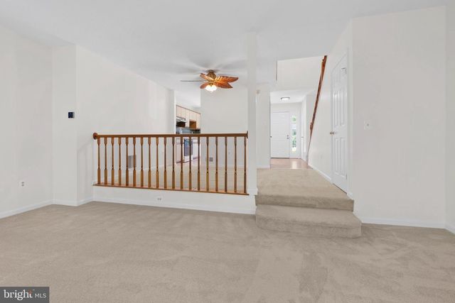11513 HILL MEADE LN, Woodbridge, VA 22192