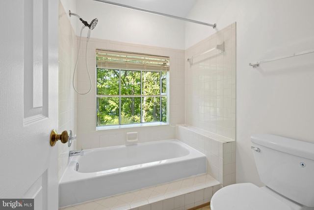 11513 HILL MEADE LN, Woodbridge, VA 22192