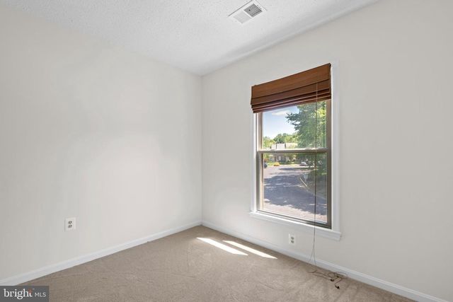 11513 HILL MEADE LN, Woodbridge, VA 22192