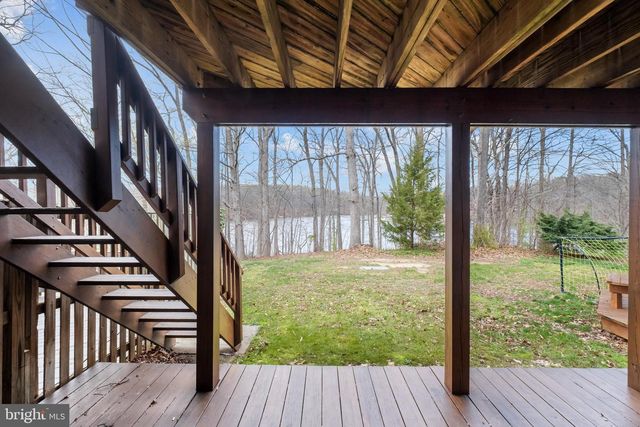 11513 HILL MEADE LN, Woodbridge, VA 22192
