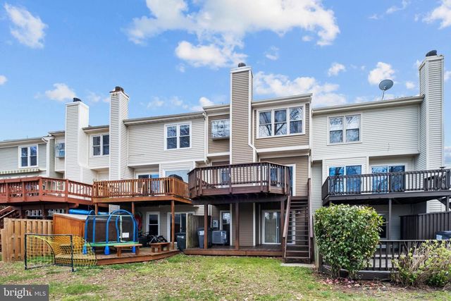 11513 HILL MEADE LN, Woodbridge, VA 22192