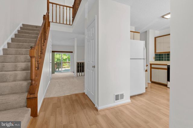 11513 HILL MEADE LN, Woodbridge, VA 22192