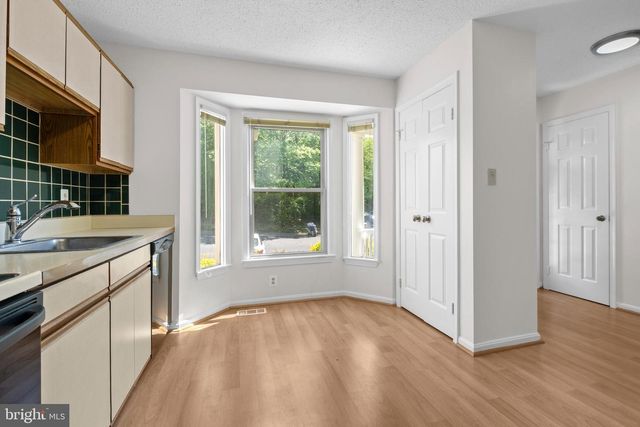 11513 HILL MEADE LN, Woodbridge, VA 22192