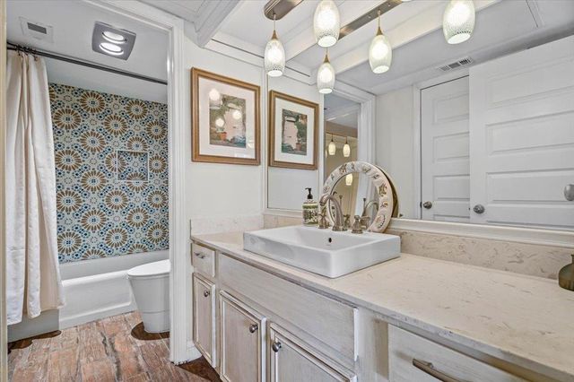 143 World Of Tennis SQ D143, Lakeway, TX 78738