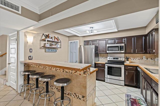 143 World Of Tennis SQ D143, Lakeway, TX 78738