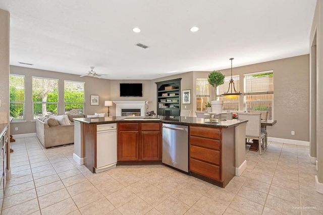 5001 Estero Way, El Dorado Hills, CA 95762