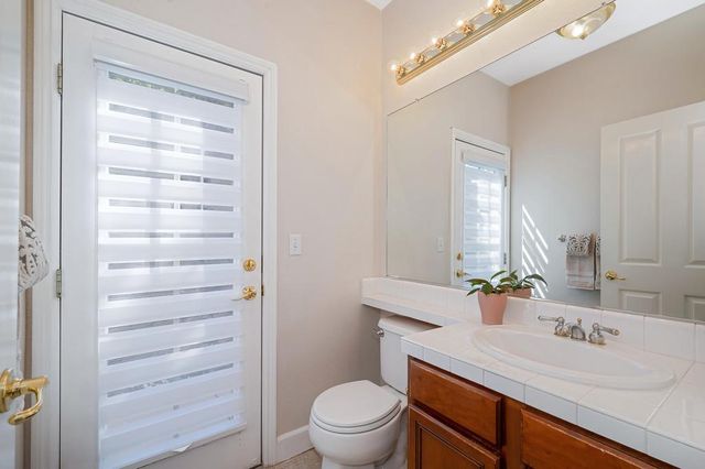 5001 Estero Way, El Dorado Hills, CA 95762