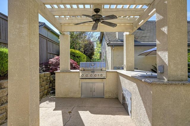 5001 Estero Way, El Dorado Hills, CA 95762