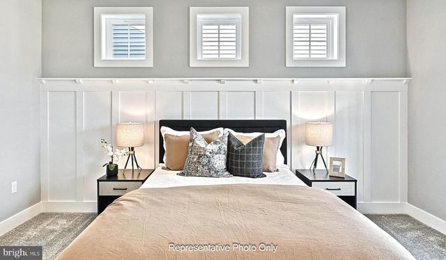 528 WINDING CREEK BLVD, Annville, PA 17003