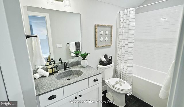 528 WINDING CREEK BLVD, Annville, PA 17003