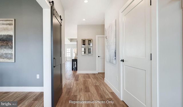 528 WINDING CREEK BLVD, Annville, PA 17003