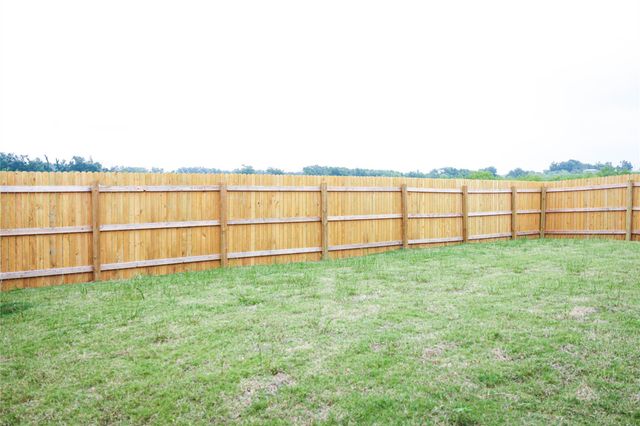 231 Sweetwater Creek LN, Hutto, TX 78634