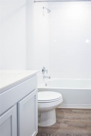 231 Sweetwater Creek LN, Hutto, TX 78634
