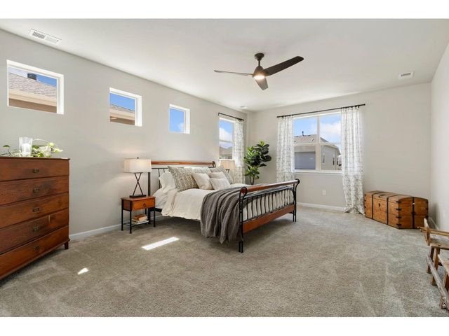 5921 Medlar Pl, Fort Collins, CO 80528