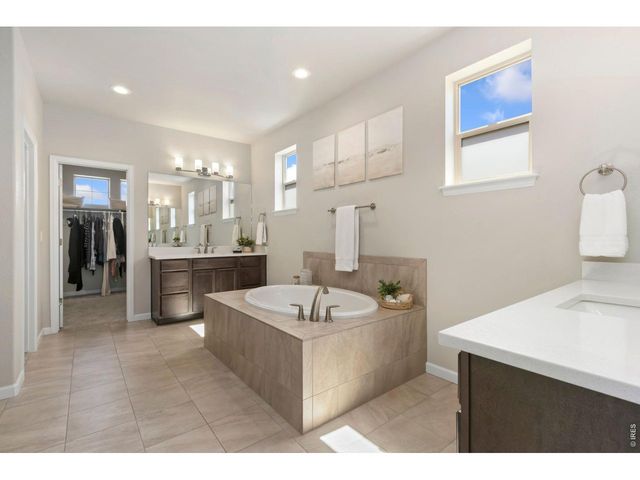 5921 Medlar Pl, Fort Collins, CO 80528