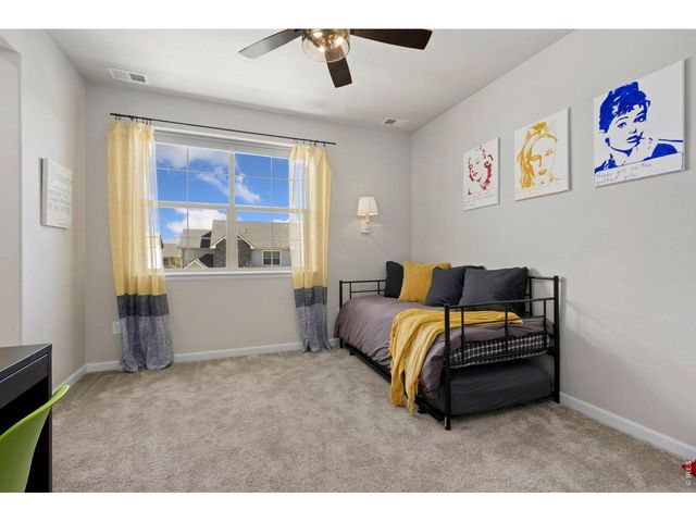 5921 Medlar Pl, Fort Collins, CO 80528