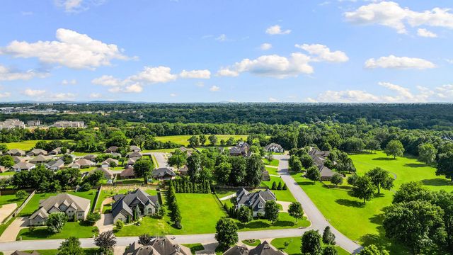 3367 Thornbury Drive, Springdale, AR 72764