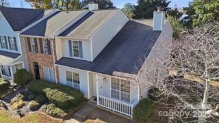 6113 Windsor Gate Lane, Charlotte, NC 28215