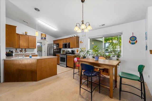 1794 Key Drive, Medford, OR 97501