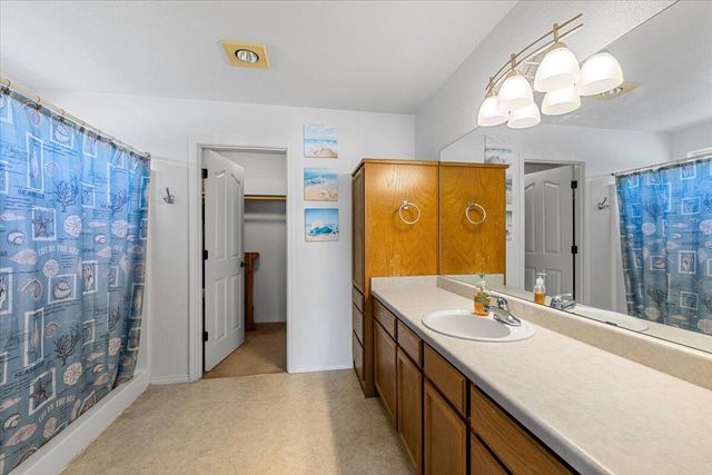 1794 Key Drive, Medford, OR 97501