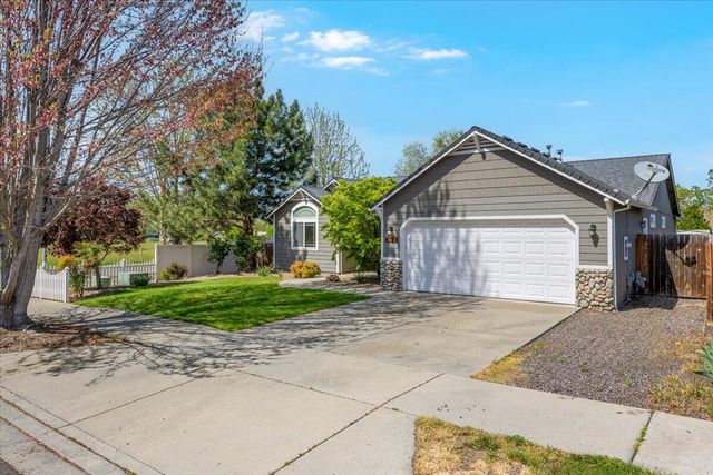 1794 Key Drive, Medford, OR 97501