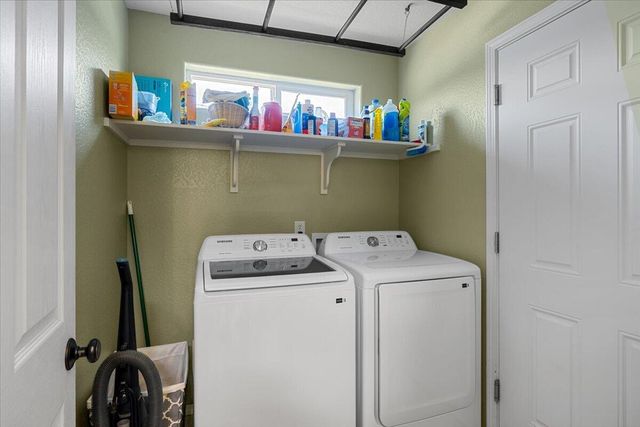 1794 Key Drive, Medford, OR 97501