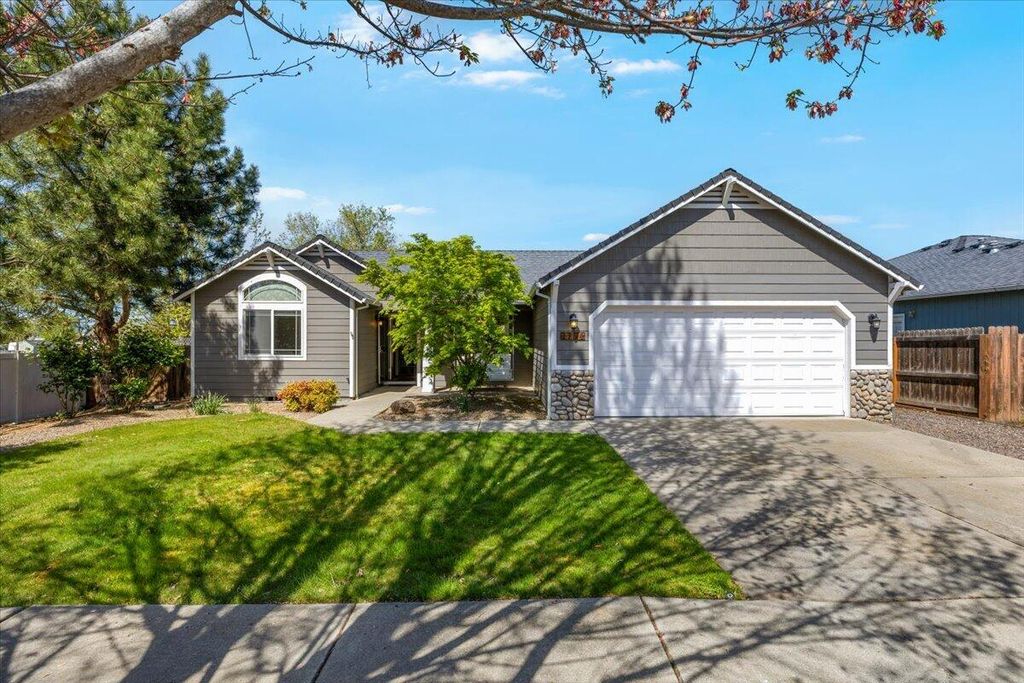 1794 Key Drive, Medford, OR 97501