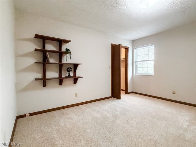 87 Cummins Street, Washington, WV 26181