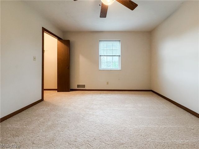 87 Cummins Street, Washington, WV 26181