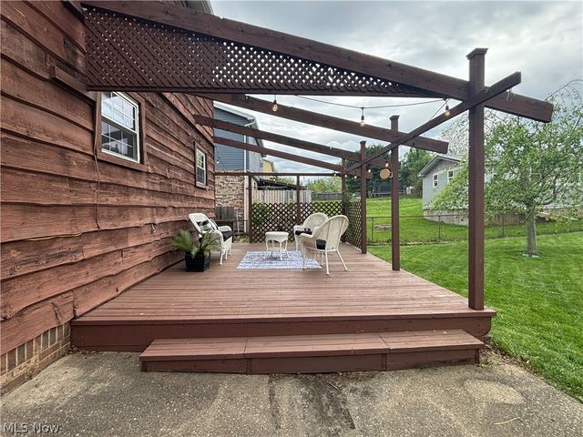 87 Cummins Street, Washington, WV 26181