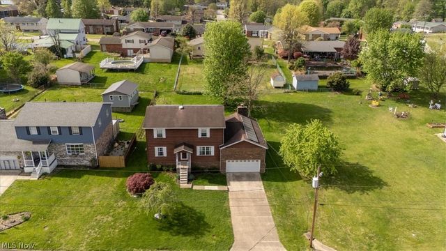 87 Cummins Street, Washington, WV 26181