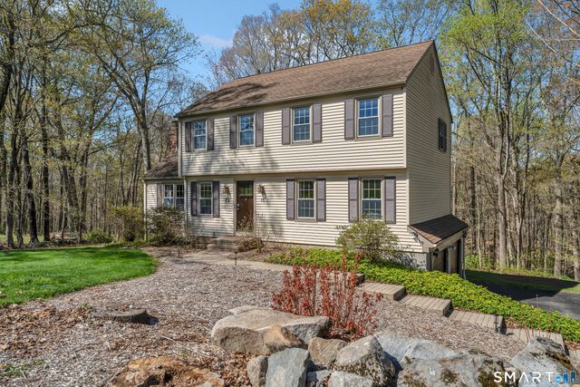 15 Cornfield Lane, Madison, CT 06443