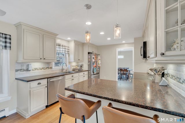 15 Cornfield Lane, Madison, CT 06443