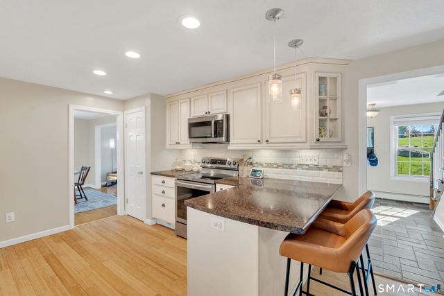 15 Cornfield Lane, Madison, CT 06443