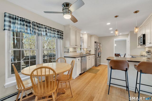 15 Cornfield Lane, Madison, CT 06443