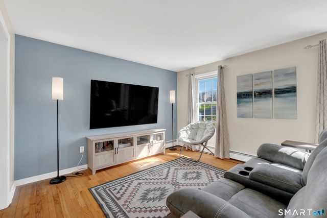 15 Cornfield Lane, Madison, CT 06443