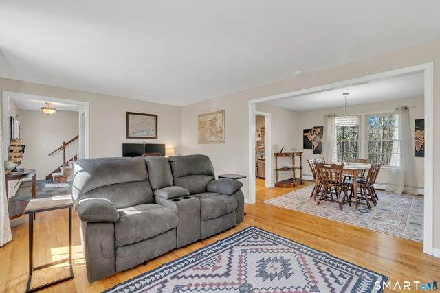 15 Cornfield Lane, Madison, CT 06443