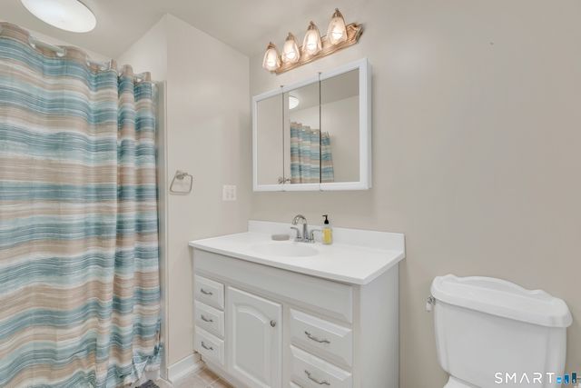 15 Cornfield Lane, Madison, CT 06443