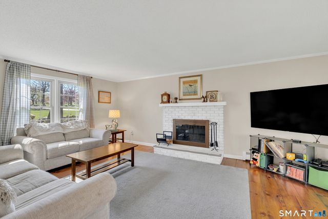 15 Cornfield Lane, Madison, CT 06443