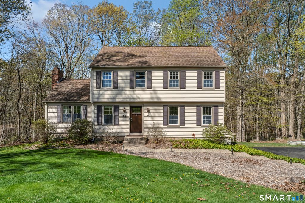 15 Cornfield Lane, Madison, CT 06443