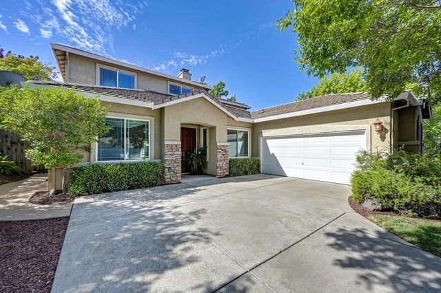 897 Palmer Cir, Folsom, CA 95630
