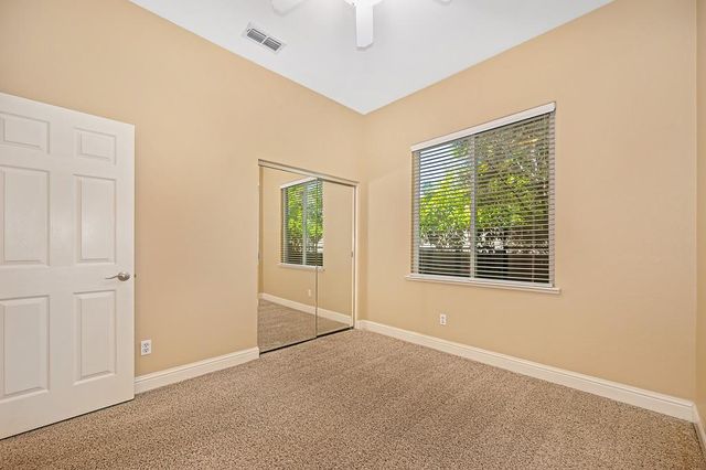 897 Palmer Cir, Folsom, CA 95630