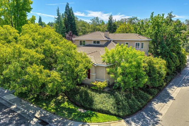897 Palmer Cir, Folsom, CA 95630