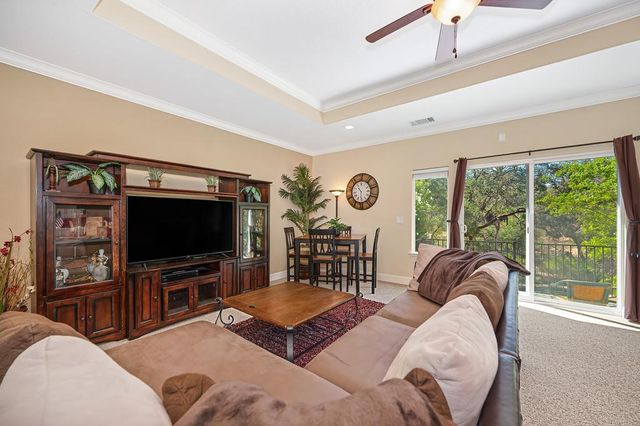 897 Palmer Cir, Folsom, CA 95630