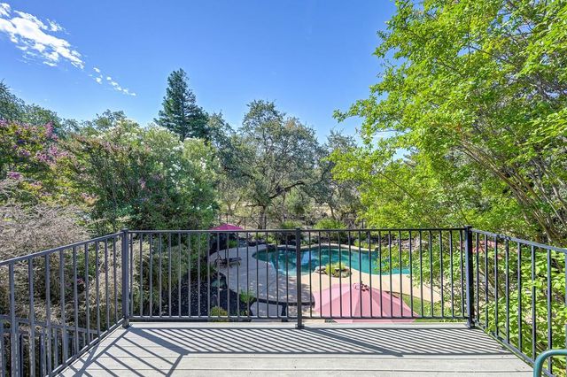 897 Palmer Cir, Folsom, CA 95630